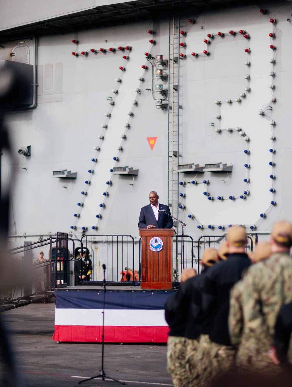 Secretary of Defense visits USS George Washington