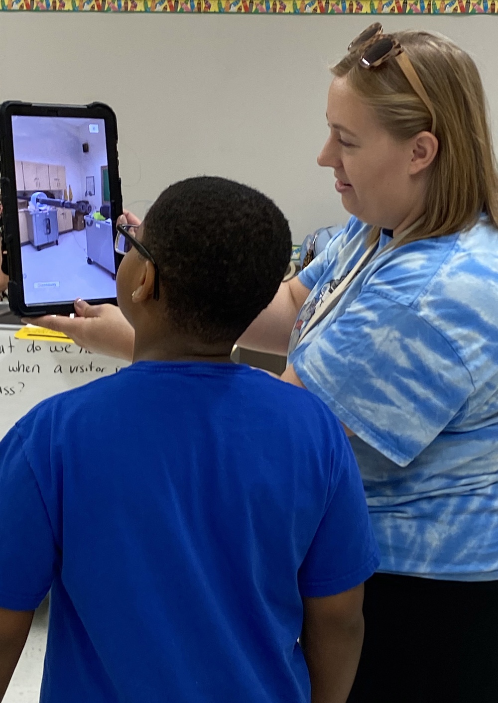 KC-46 instructor brings immersive technology to STEM students