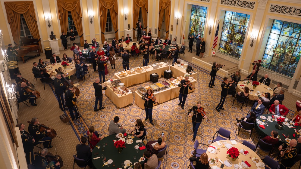 U.S. Army Military District of Washington hosts interagency partners at The U.S. Army Band &quot;Pershing’s Own&quot; holiday concert