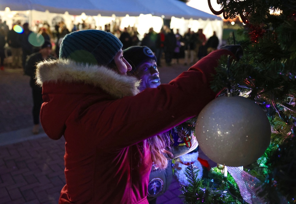 1 TSC Holiday Tree Lighting