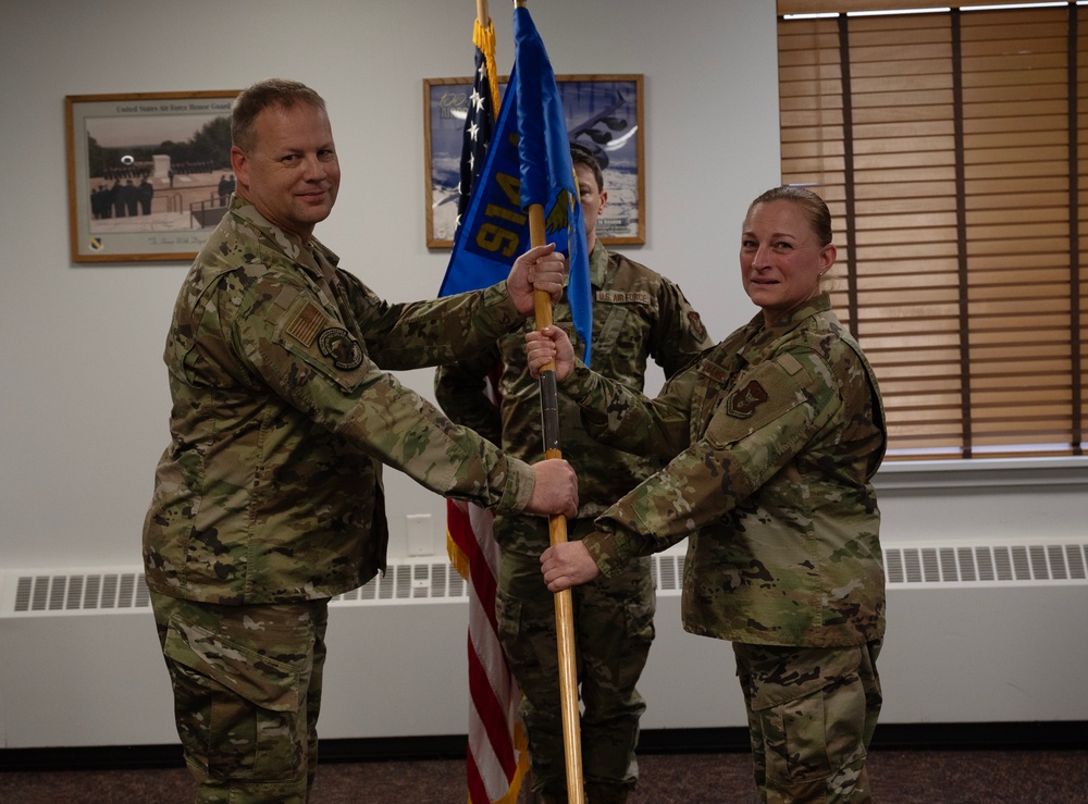 Changet assumes command of Niagara's 914th Force Support Squadron