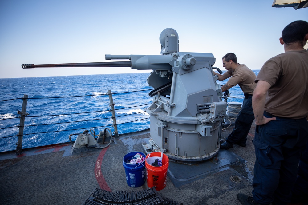 MK 38 Maintenance Aboard the USS Cole