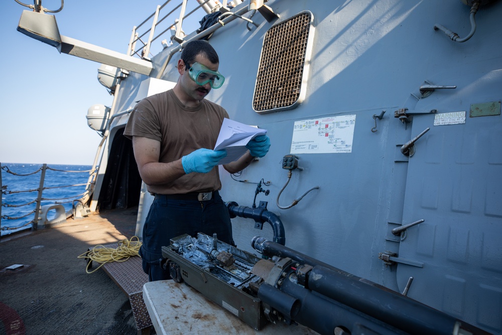 MK 38 Maintenance Aboard the USS Cole