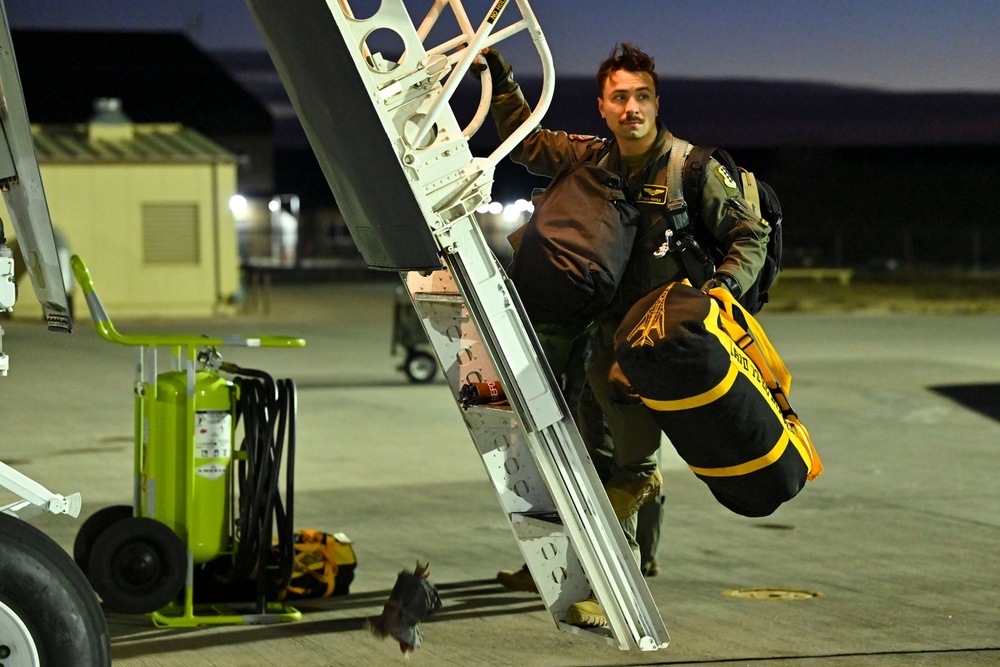 Ellsworth B-1B Lancers depart for Grand Forks AFB