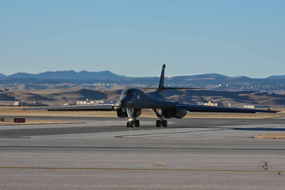 Ellsworth B-1B Lancers depart for Grand Forks AFB