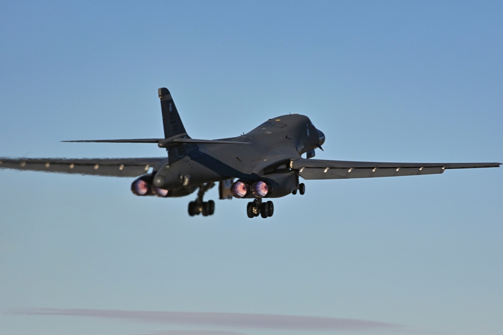 Ellsworth B-1B Lancers depart for Grand Forks AFB