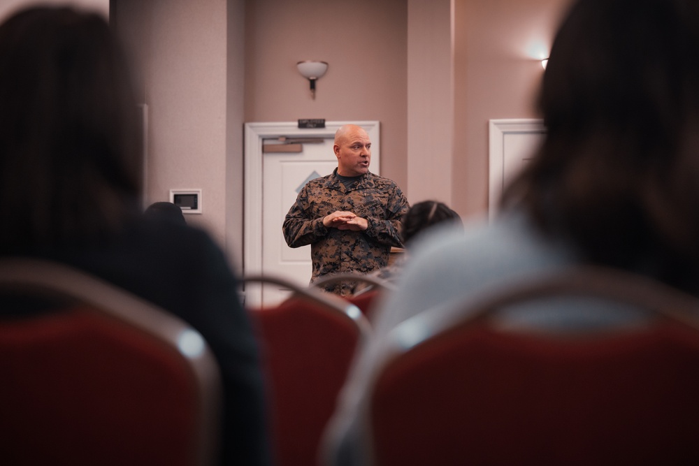 Sergeant Major of the Marine Corps visits Marine Corps Base Quantico for Single Parent Town Hall