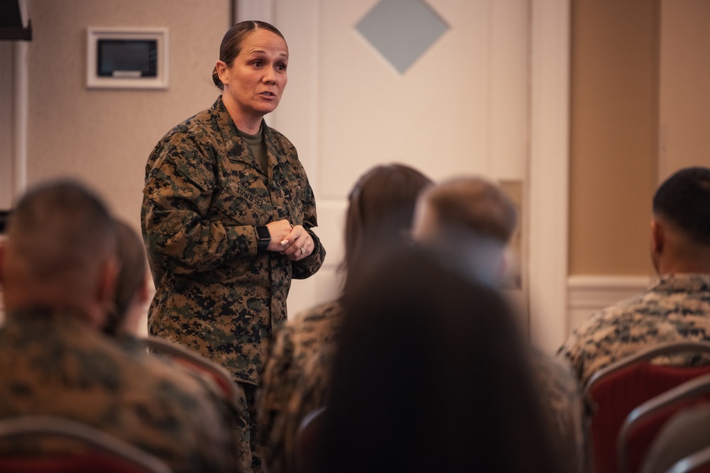 Sergeant Major of the Marine Corps visits Marine Corps Base Quantico for Single Parent Town Hall