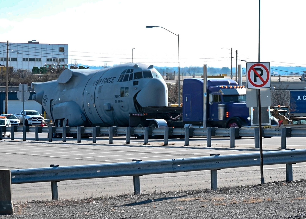 The Last Hercules: The 911th Airlift Wing bids farewell to final C-130H