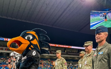 ARNORTH CG Honors Troops at the UTSA Military Appreciation Game