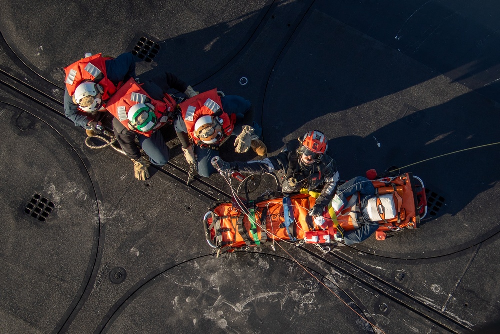 Whidbey SAR and USS Maine Conduct Hoist Exercise