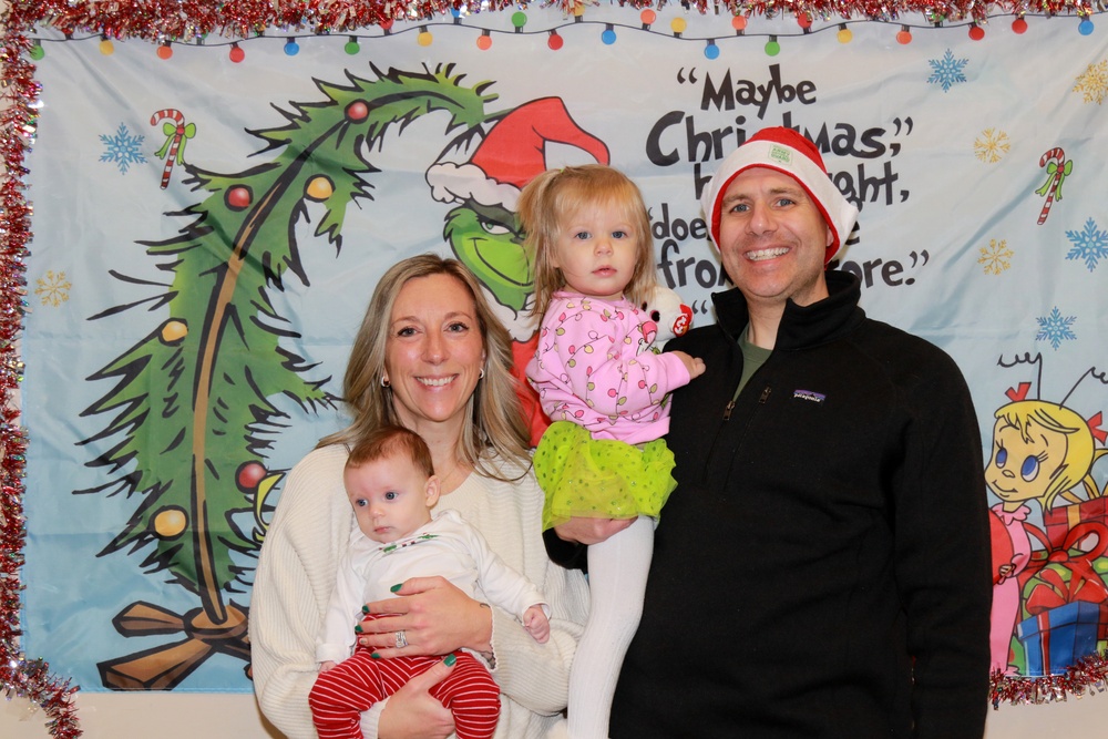 Soldiers and families enjoy holiday festivities