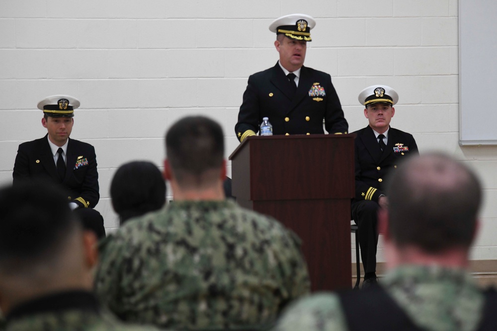 Navy Reserve Center Sioux Falls holds Change of Command Ceremony