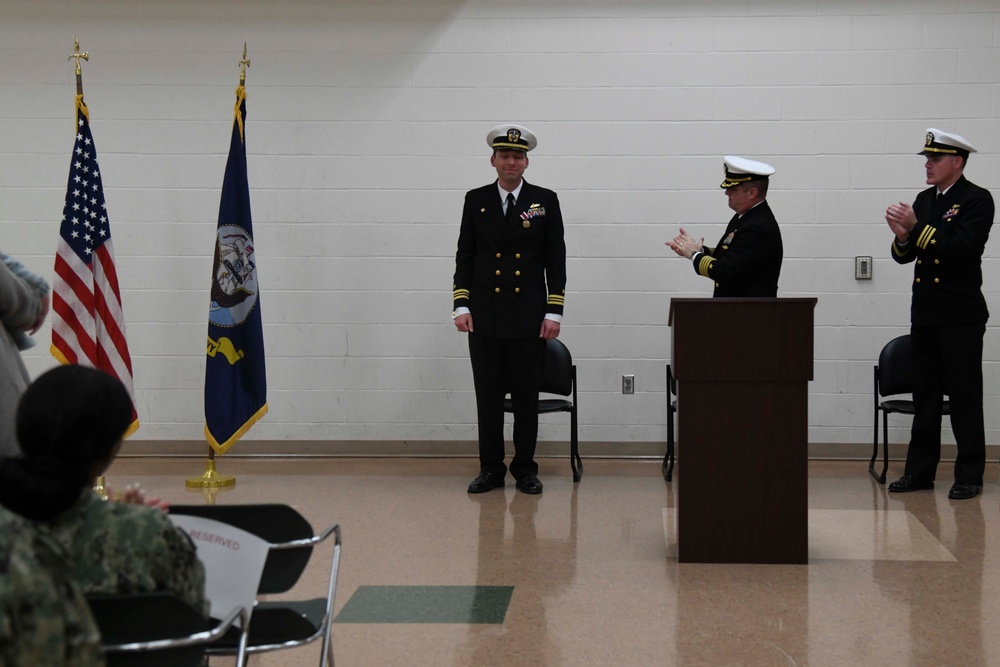 Navy Reserve Center Sioux Falls holds Change of Command Ceremony