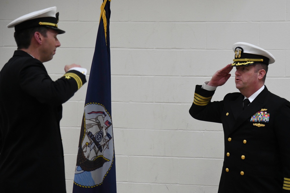 Navy Reserve Center Sioux Falls holds Change of Command Ceremony