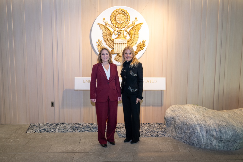 Deputy Secretary Hicks visits US Embassy and UK Ministery of Defense