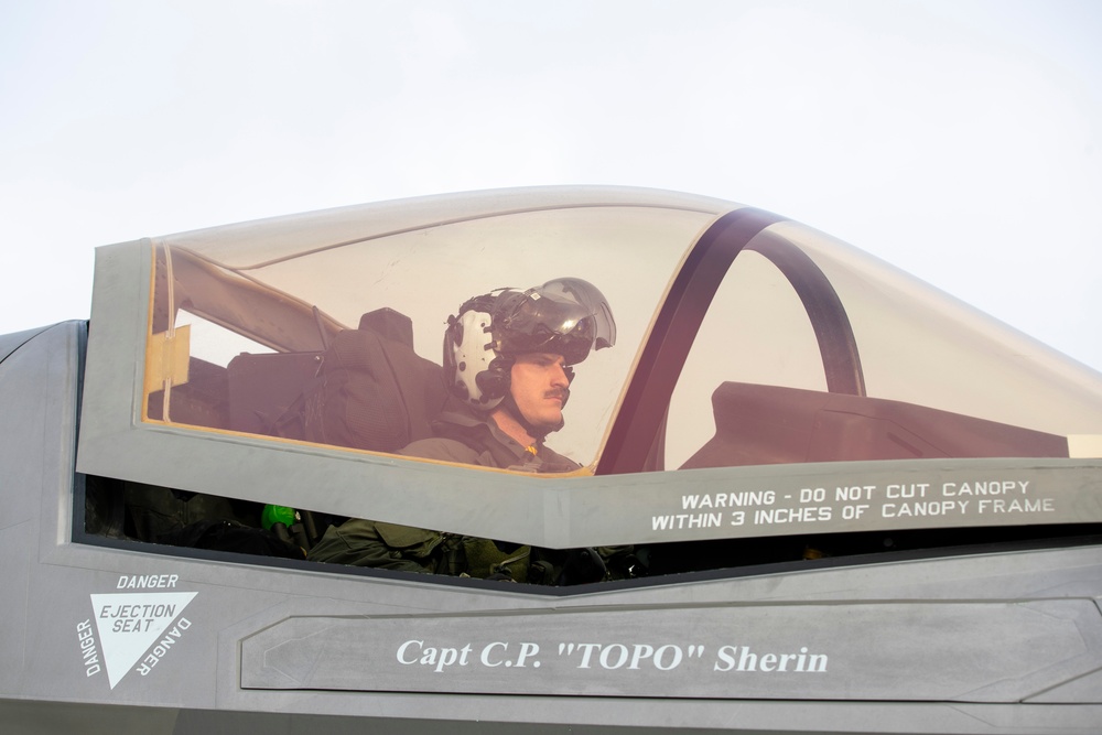 U.S. Sailors and Marines Perform Flight Operations During Steel Knight 24