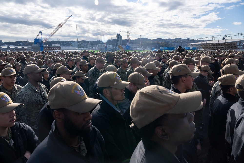 SD Visits USS George Washington (CVN 73)