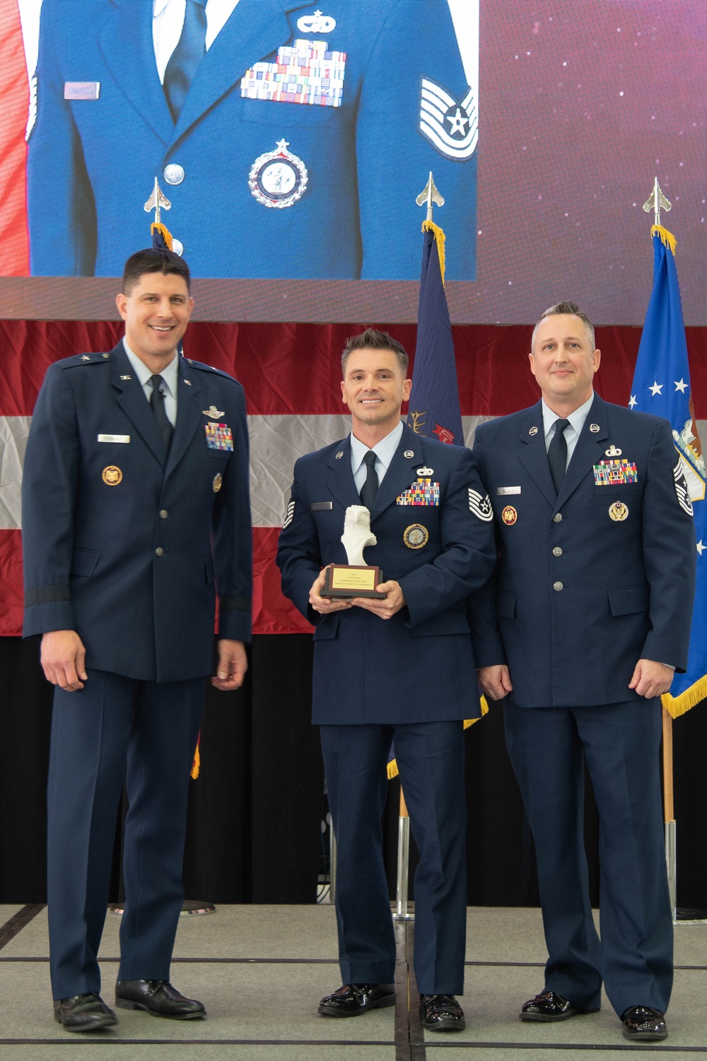 Recruiter wins Wing award two years in a row