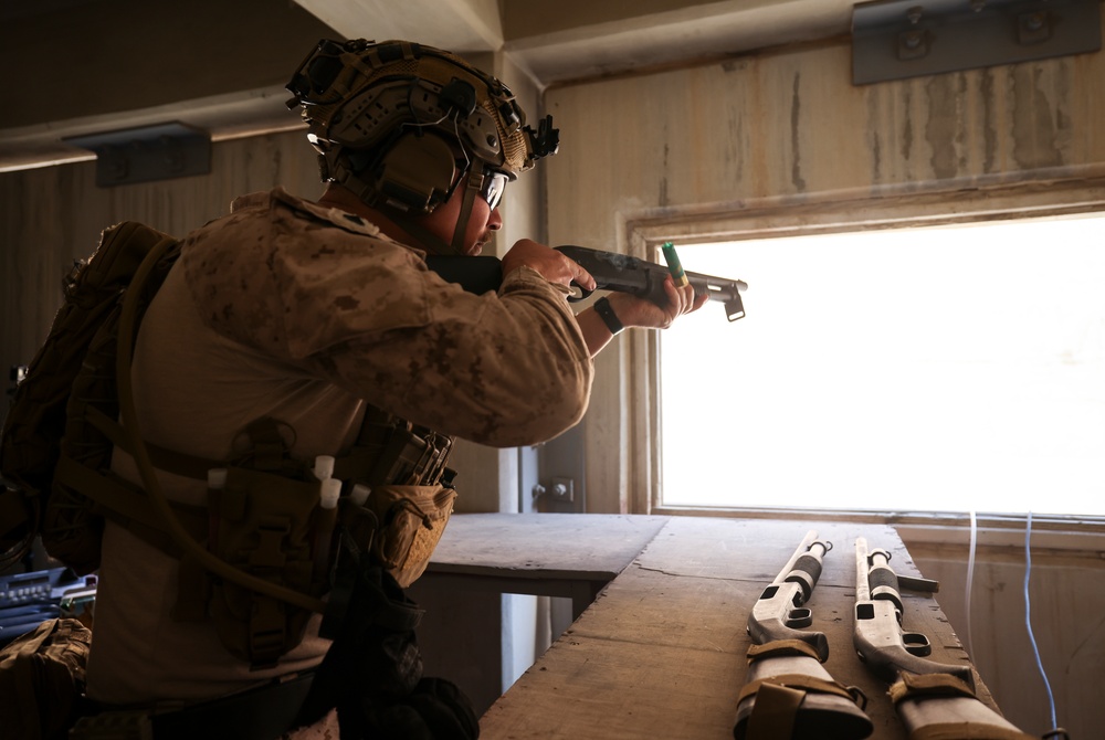 Marines with FASTCENT conduct training package