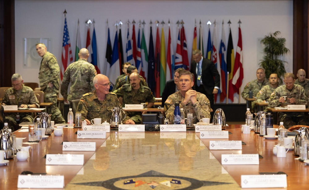 SHAPE, USEUCOM leaders advance NATO integration during staff talks