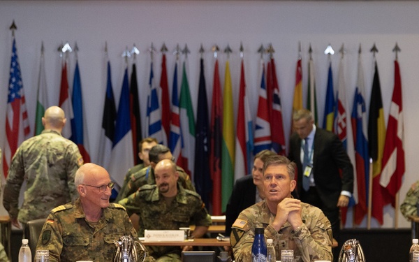 SHAPE, USEUCOM leaders advance NATO integration during staff talks