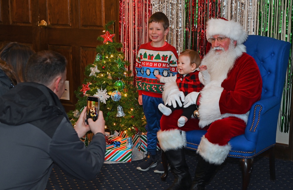 HSC hosts Breakfast with Santa