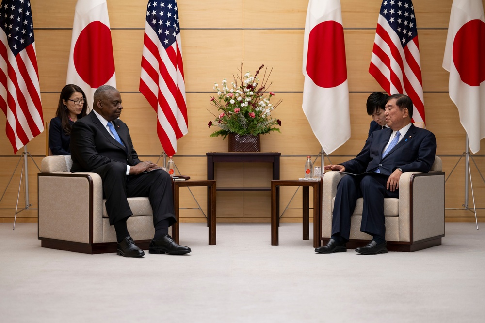 SD Meets with Japanese Prime Minister