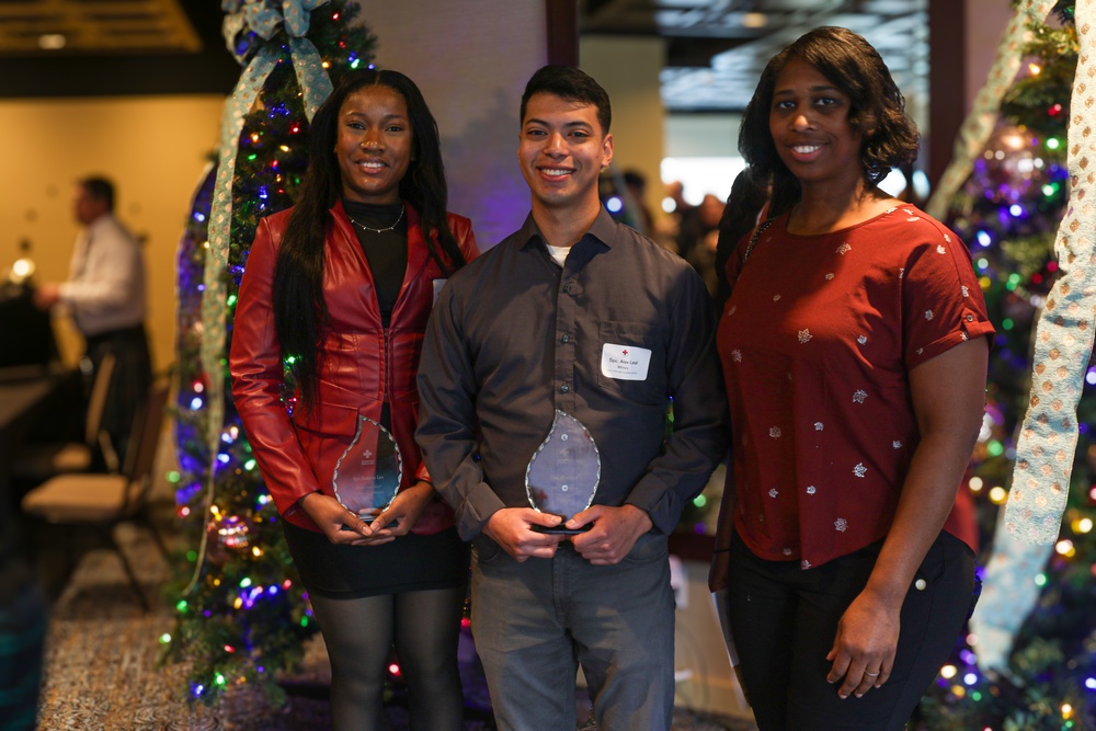 Soldiers receive American Red Cross Award