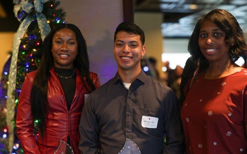 Soldiers receive American Red Cross Award