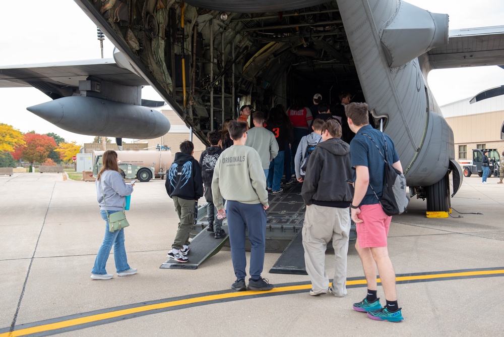 182nd Airlift Wing Career Fair