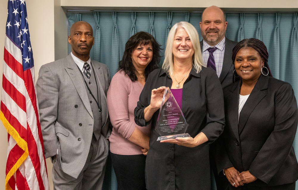 CDSE Wins Federal Government Distance Learning Association 2024 Innovation Award