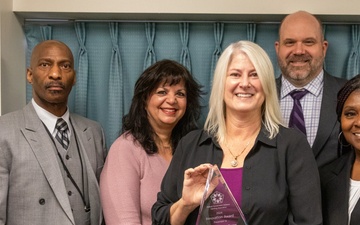 CDSE Wins Federal Government Distance Learning Association 2024 Innovation Award