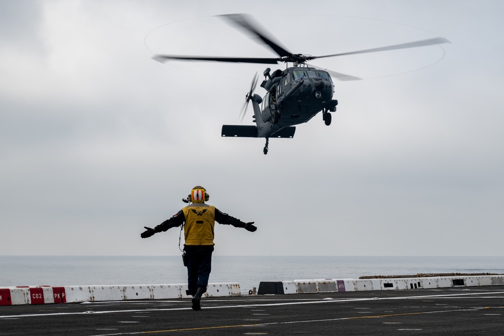 1st Marine Division leadership visits USS Somerset during Steel Knight 24