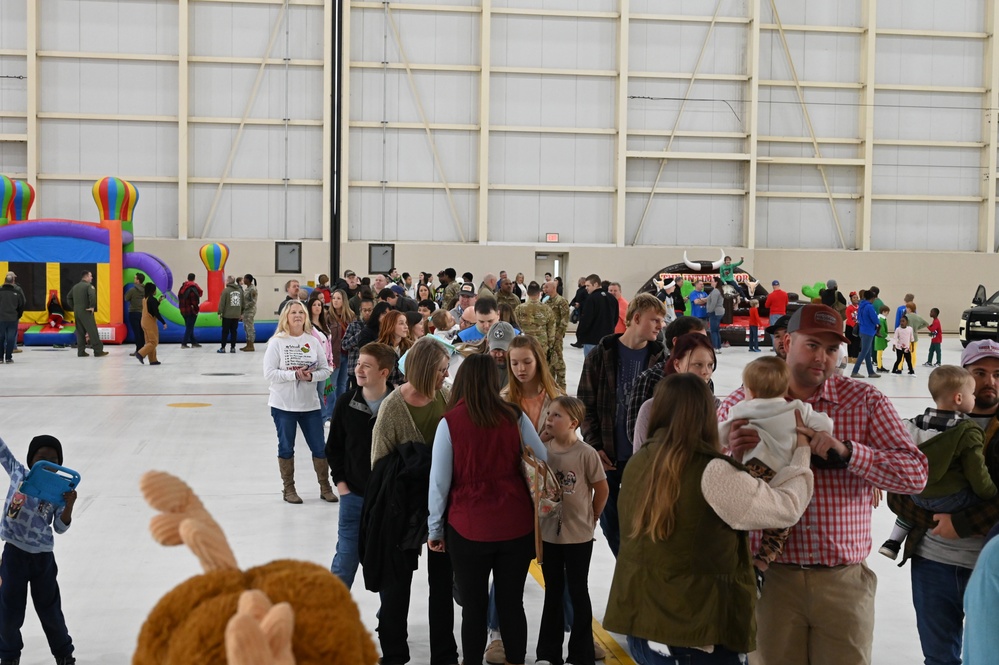 Family Day at the 164th Airlift Wing