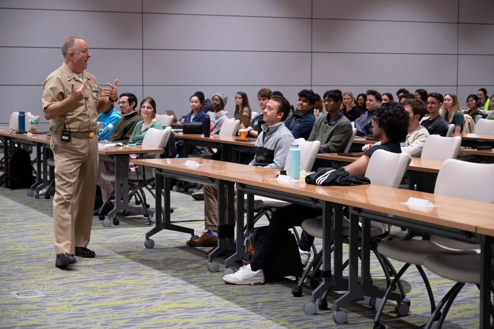 University of Southern Florida welcomes Navy leadership to forge stronger medical ties