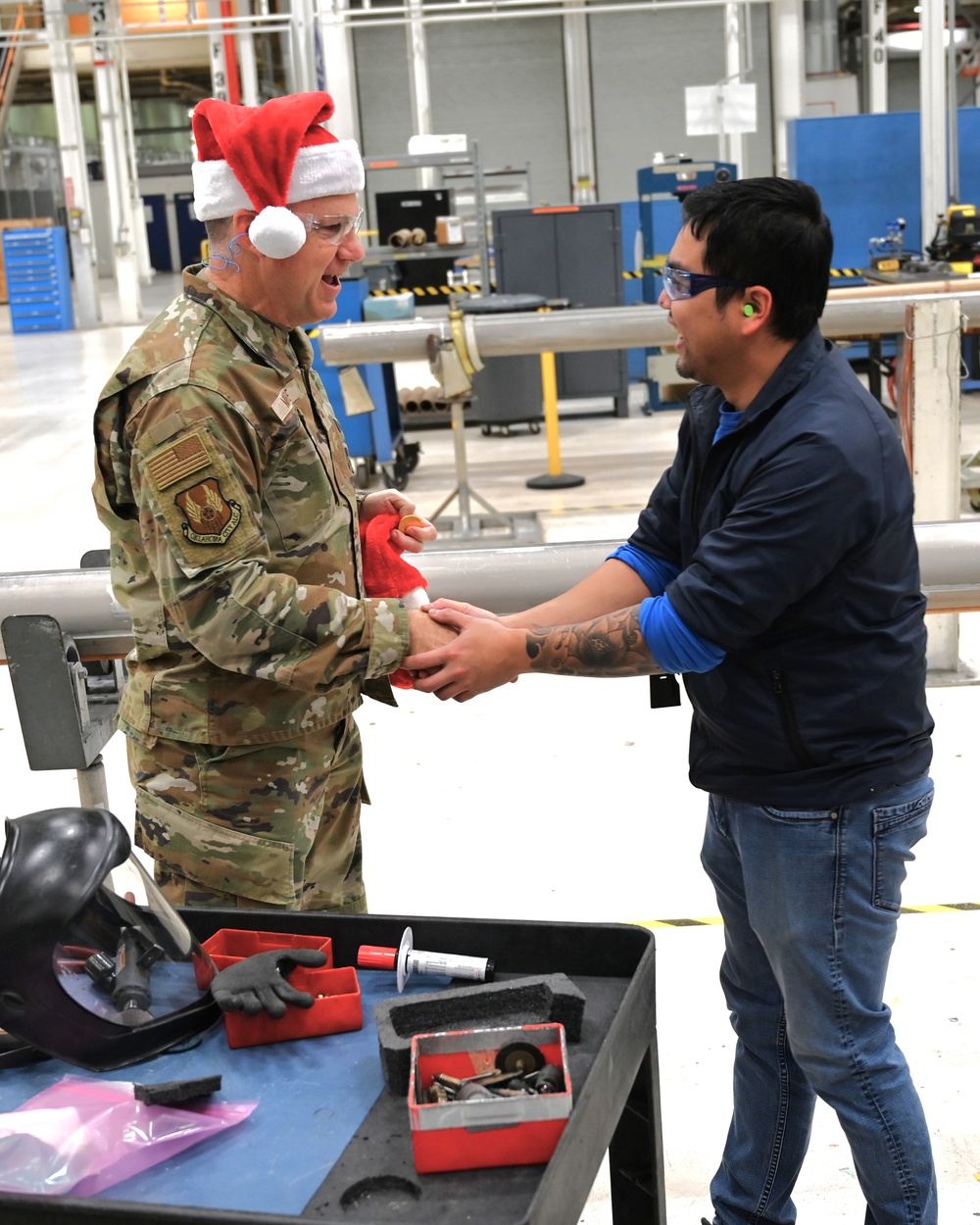 Oklahoma City Air Logistics Complex leaders deliver holiday cheer