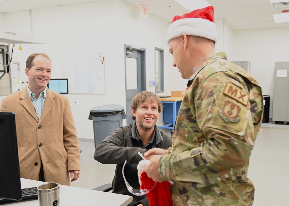 Oklahoma City Air Logistics Complex leaders deliver holiday cheer