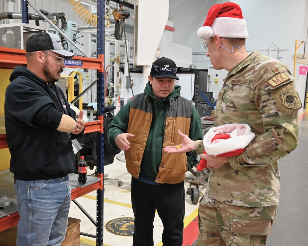 Oklahoma City Air Logistics Complex leaders deliver holiday cheer