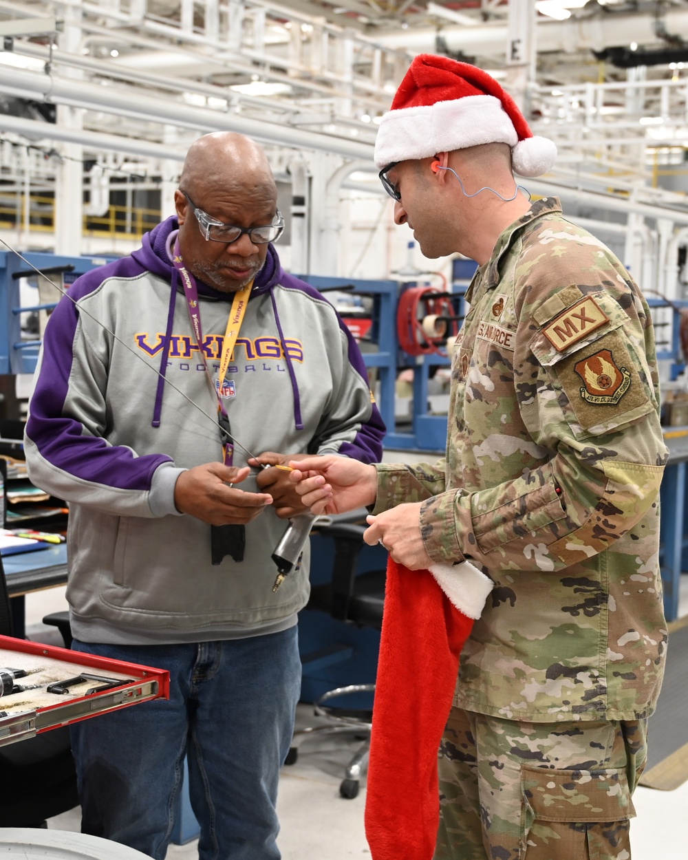 Oklahoma City Air Logistics Complex leaders deliver holiday cheer