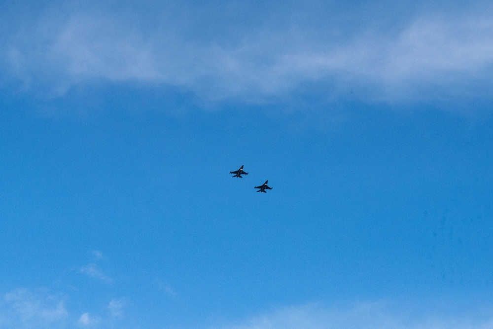 AIRMEN HONOR LATE GENERAL HETTLINGER; FULL HONORS FUNERAL IN TERRE HAUTE