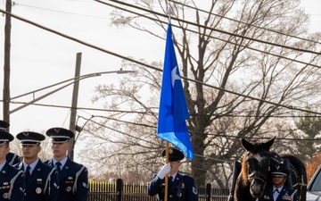 AIRMEN HONOR LATE GENERAL HETTLINGER; FULL HONORS FUNERAL IN TERRE HAUTE