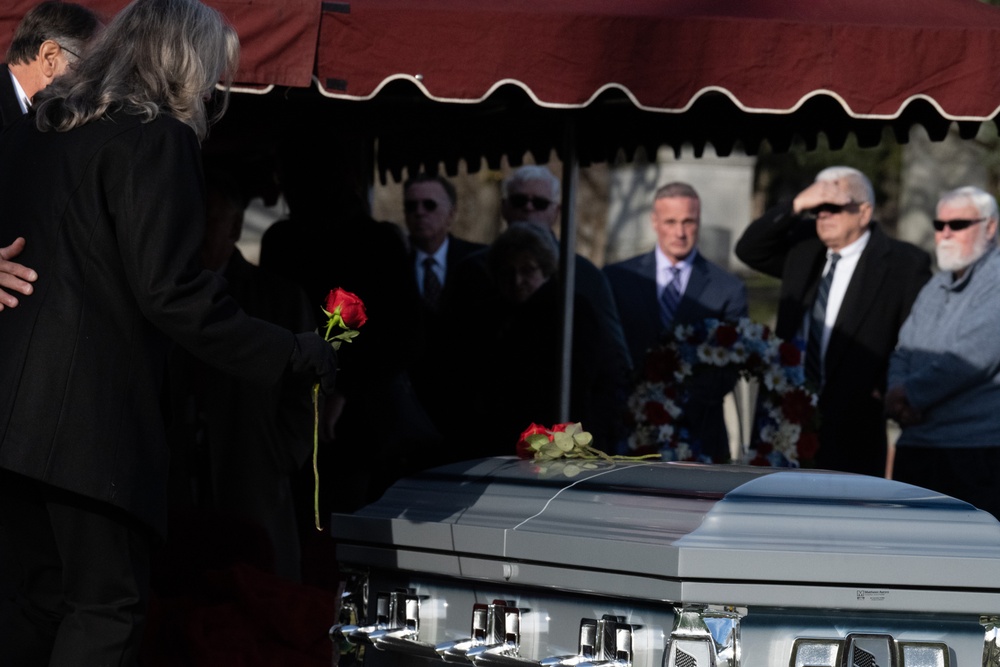 AIRMEN HONOR LATE GENERAL HETTLINGER; FULL HONORS FUNERAL IN TERRE HAUTE