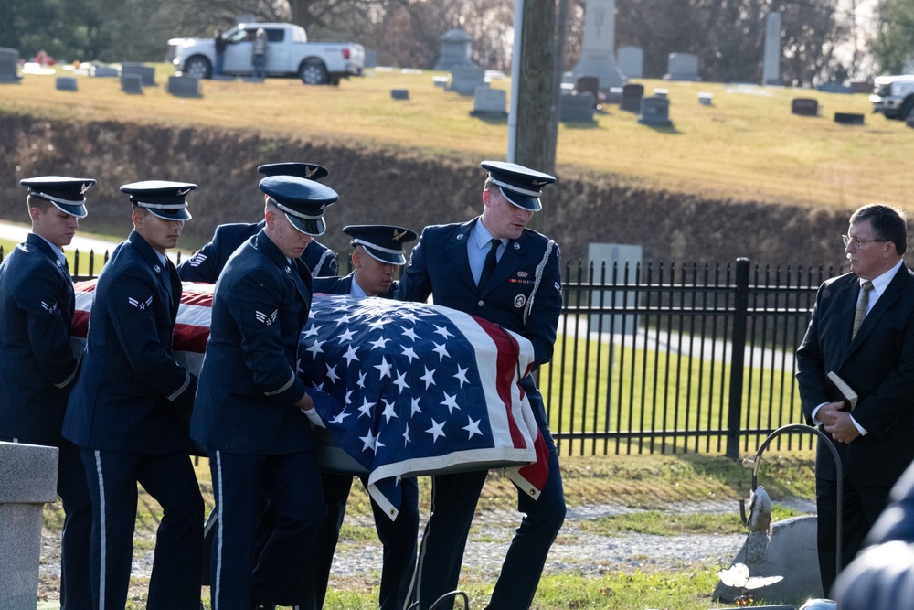 AIRMEN HONOR LATE GENERAL HETTLINGER; FULL HONORS FUNERAL IN TERRE HAUTE