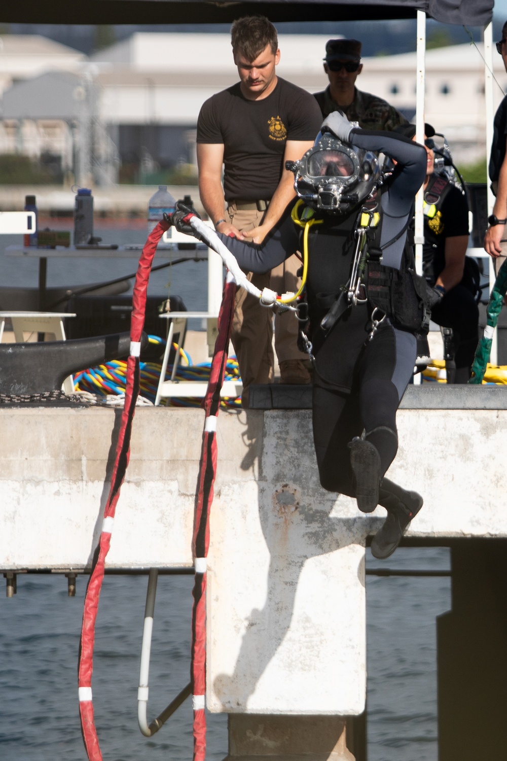 US Army divers train, qualify for Army Salvage Diver Badge