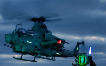 Marines, Sailors conduct joint deck landing qualifications aboard USS Somerset during Steel Knight 24