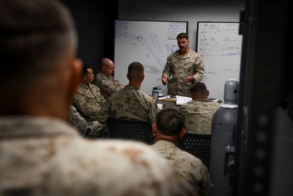 U.S. Marine Corps Lt. Gen. Leonard Anderson observes Reserve Marines’ training for upcoming deployment