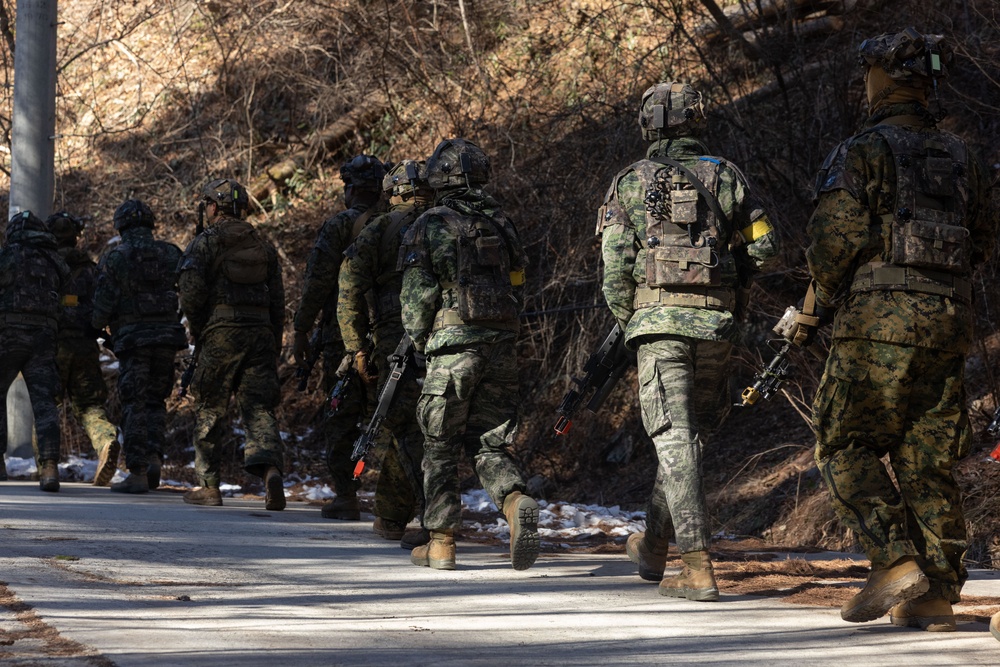 V26 and Republic of Korea Marines Force-on-Force