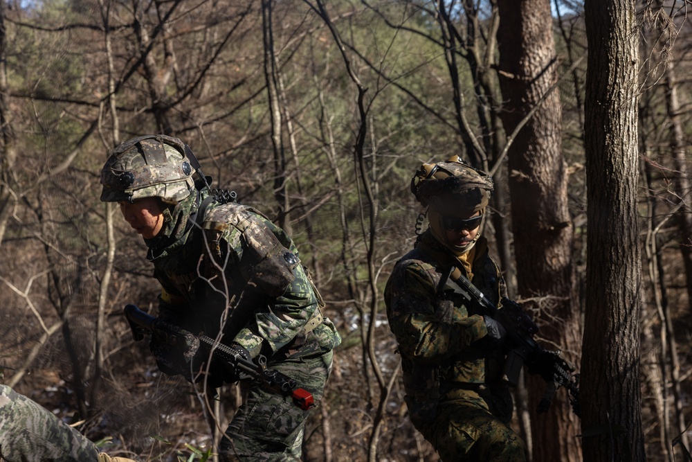 V26 and Republic of Korea Marines Force-on-Force