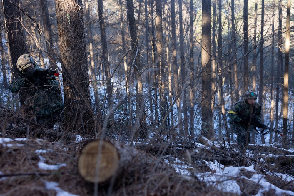 V26 and Republic of Korea Marines Force-on-Force